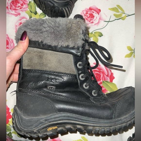 Ugg Adirondack for women - Picture 1 of 5